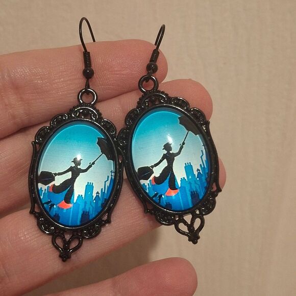 Mary Poppins Black Frame Earrings - Picture 2 of 4